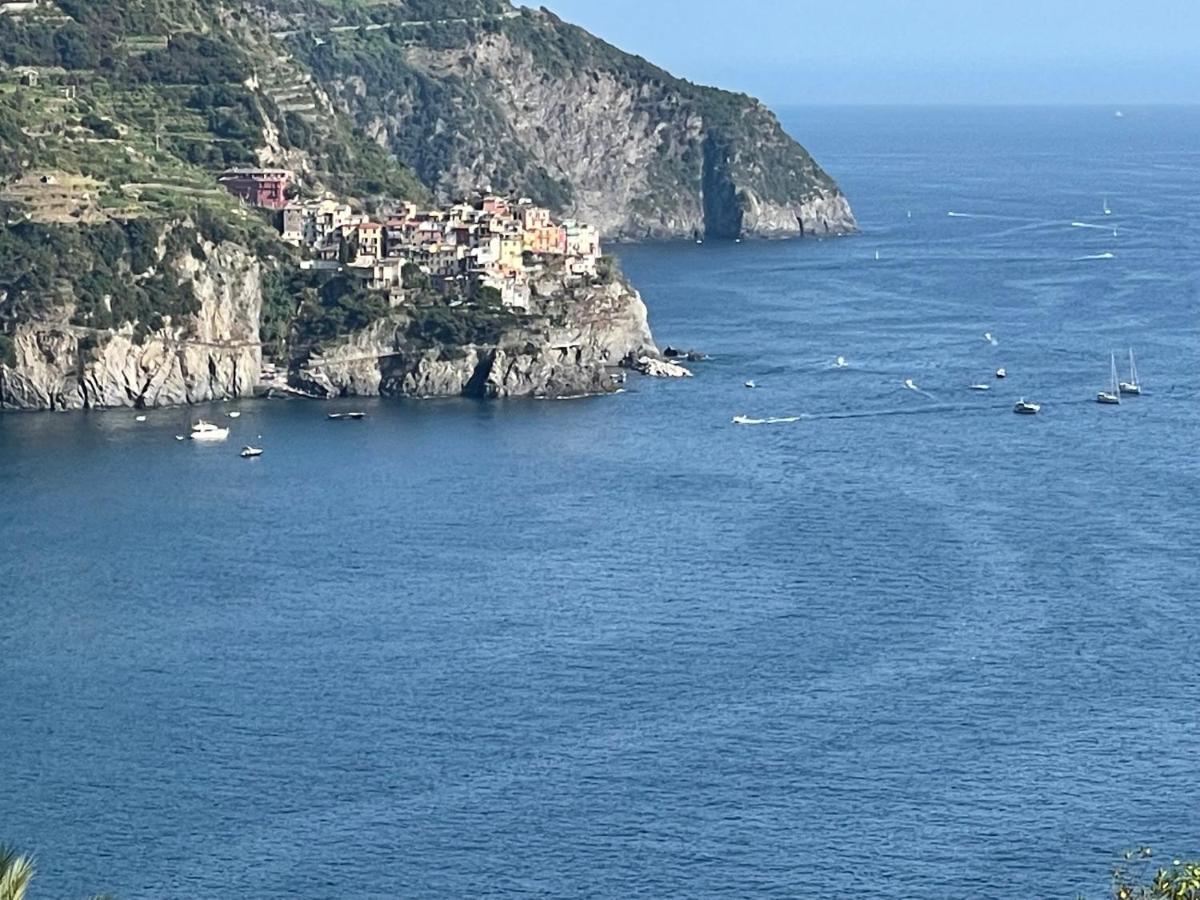 My Place Your Place Corniglia Exterior photo