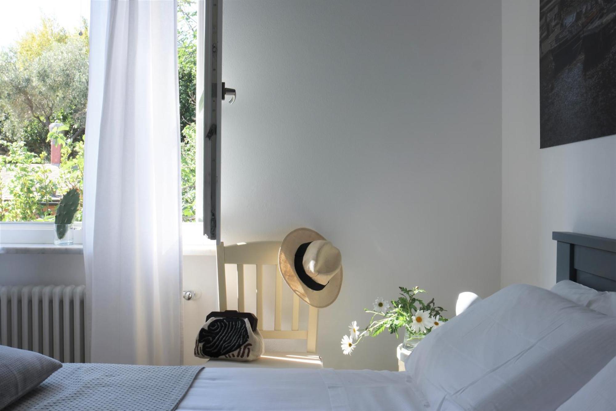 My Place Your Place Corniglia Exterior photo